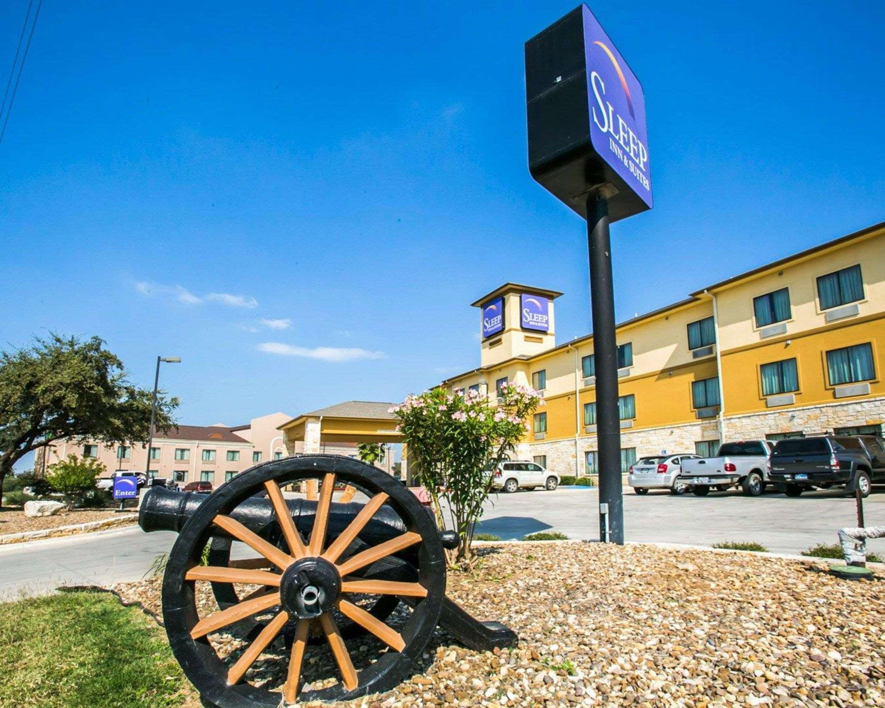 Sleep Inn & Suites Gonzales Near Palmetto State Park Eksteriør bilde